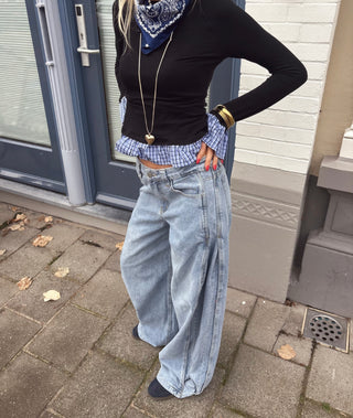 Cool girl Jeans